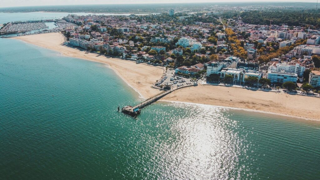 Vue aérienne du Bassin d’Arcachon sur la côte Atlantique en Gironde